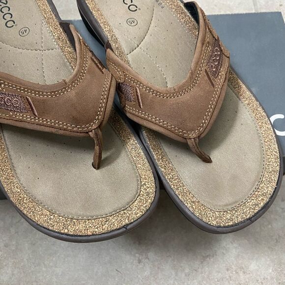 Ecco Waikiki Cocoa Brown Sandals - Picture 3 of 6